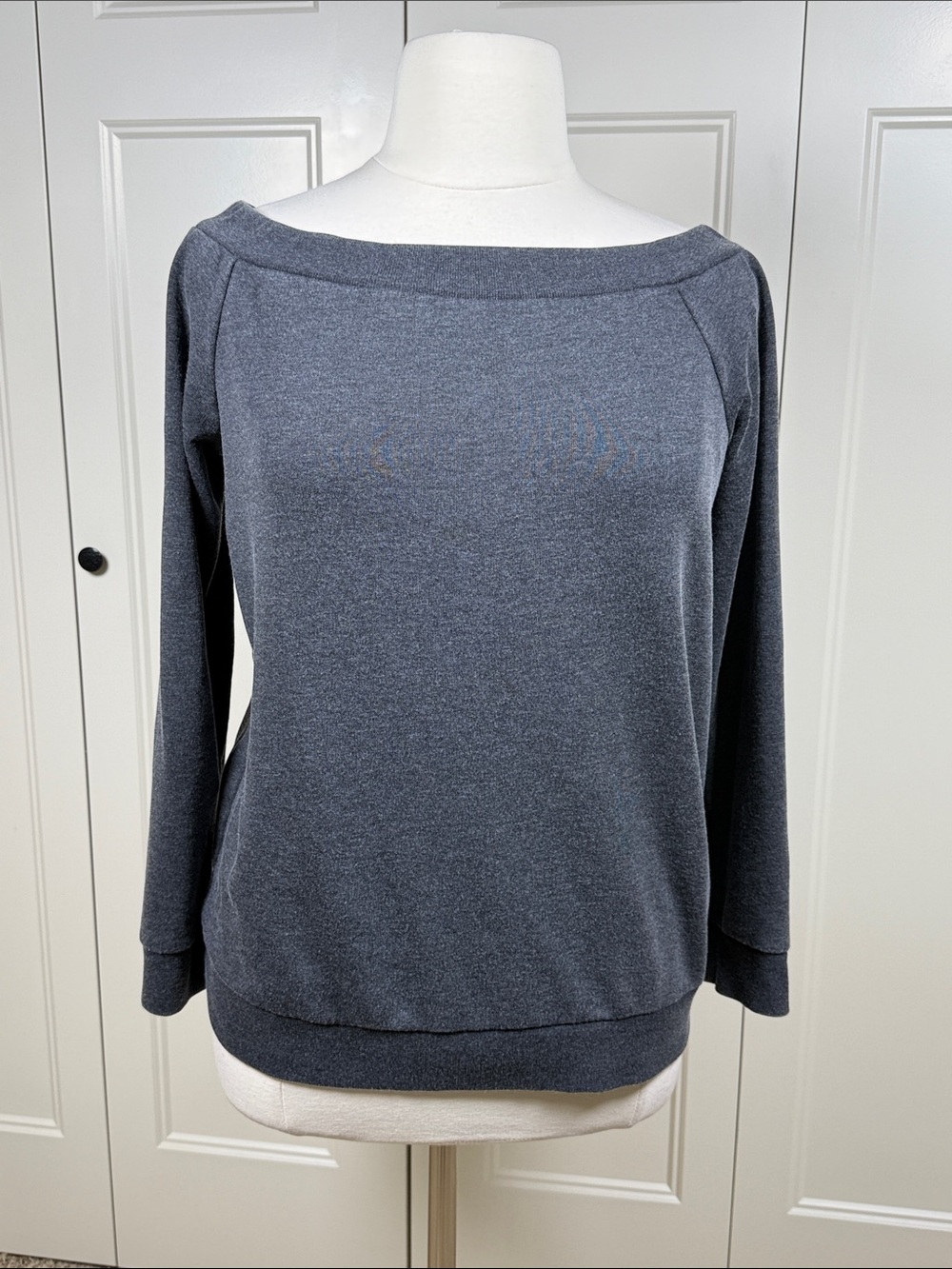 Forever 21 Charcoal Off-Shoulder Sweatshirt Size 1X